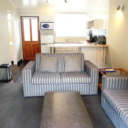 Marineland Motel Нейпир Экстерьер фото